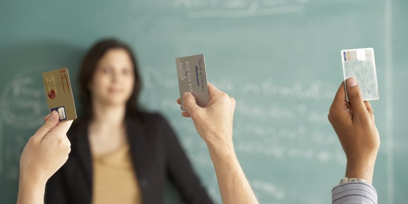 Student Credit Cards: 5 Reasons Why It’s a Must For Students